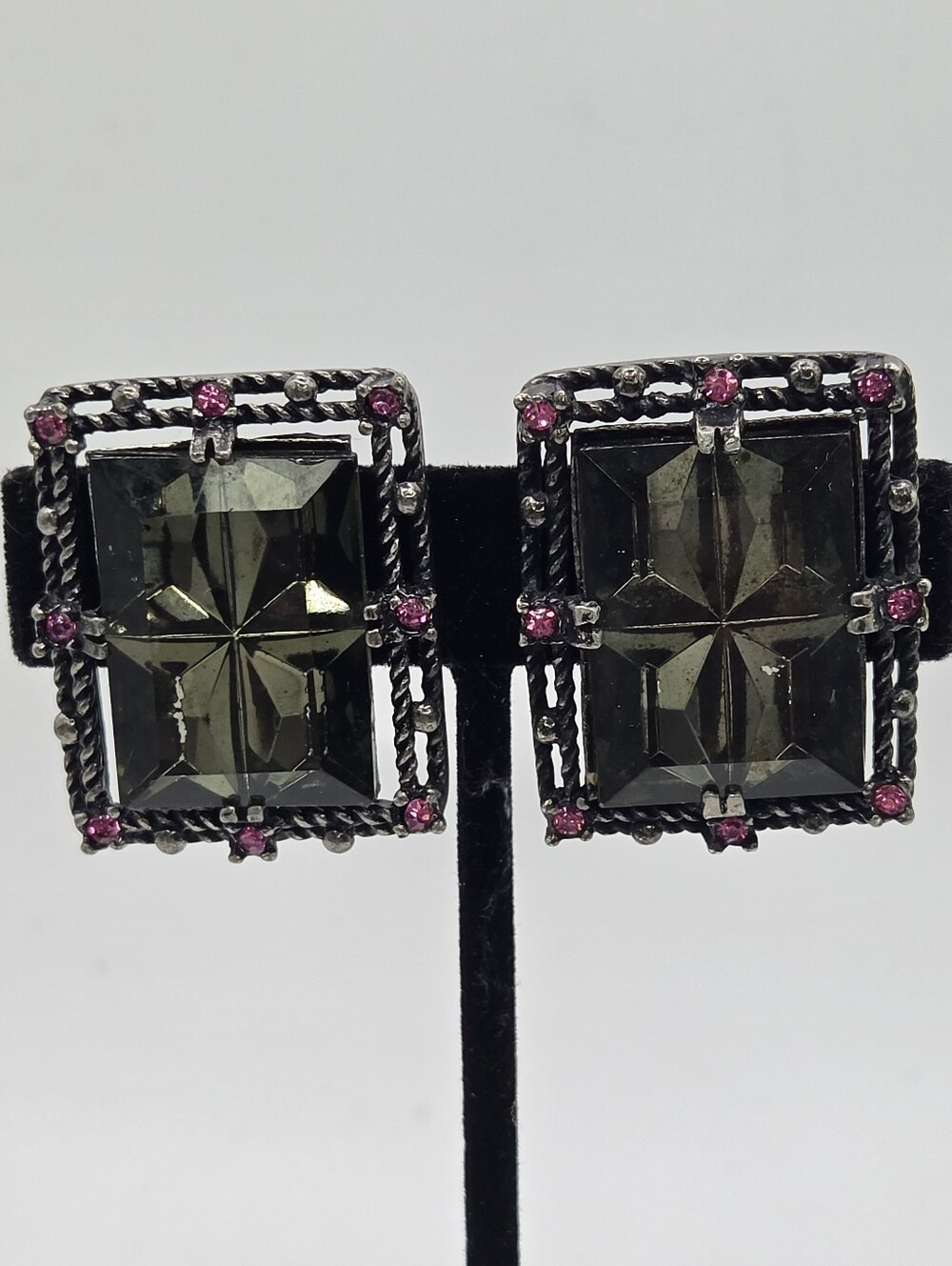 Sarah Coventry Statement Black Glass and Pink Accent Clip-On Earrings